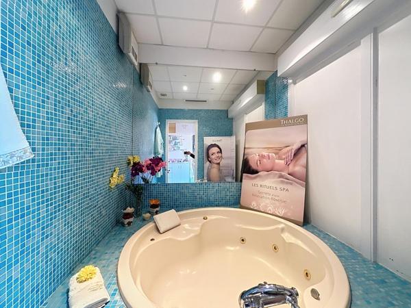 Location / Local Commercial