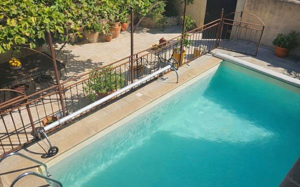 Maison à vendre    5 pièces •  Saint-Gilles