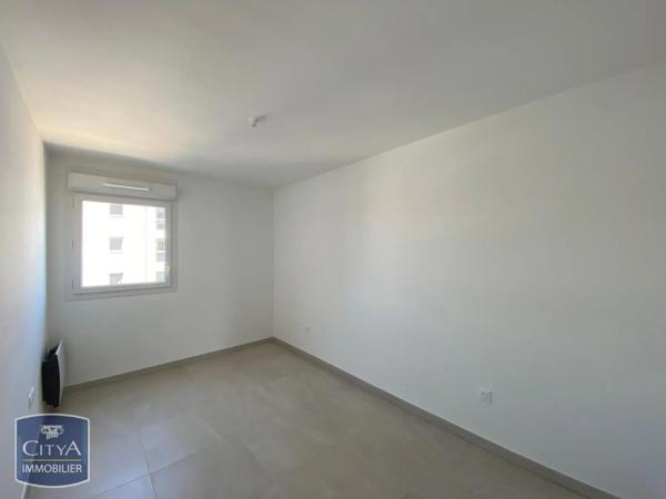 Appartement à louer 3 pièces 61.8m² Fréjus (83600)