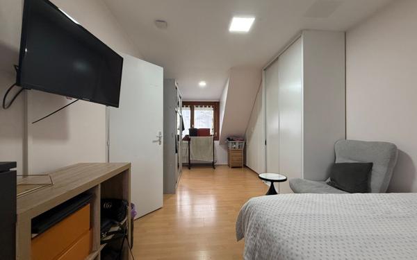 Maison à vendre    6 pièces •  Savigny-le-Temple