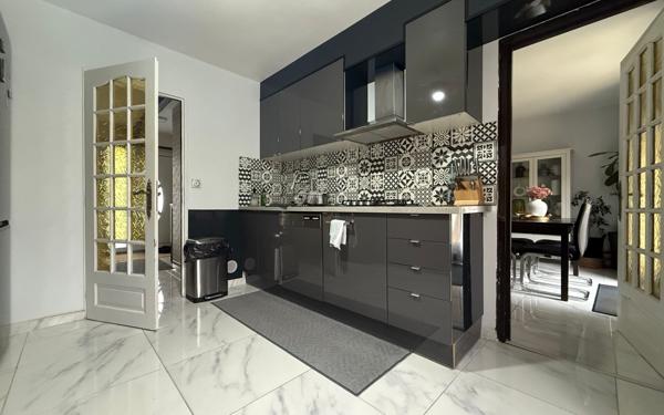 Maison à vendre    6 pièces •  Savigny-le-Temple