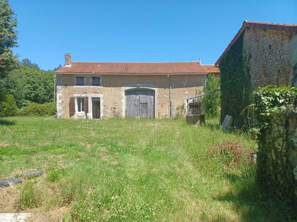 MAISON DE CAMPAGNE A FINIR DE RENOVER