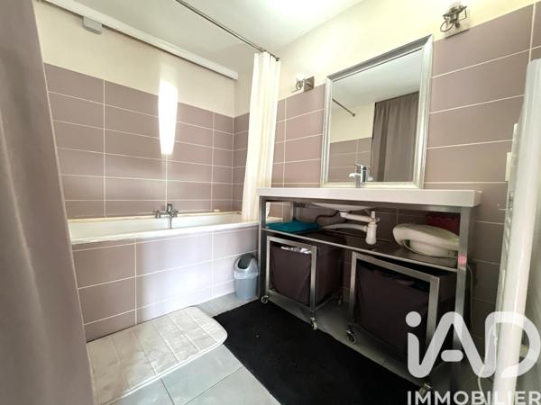 Appartement à vendre 2 pièces 61 m² Saint-Priest-en-Jarez