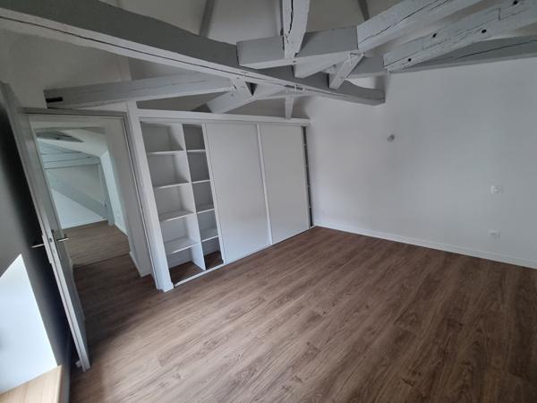 MARMANDE TROIS PIECES ATYPIQUE AVEC PARKING LOUE PAR L'AGENCE ADROIT IMMOBILIER , Marmande