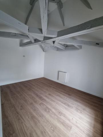 MARMANDE TROIS PIECES ATYPIQUE AVEC PARKING LOUE PAR L'AGENCE ADROIT IMMOBILIER , Marmande