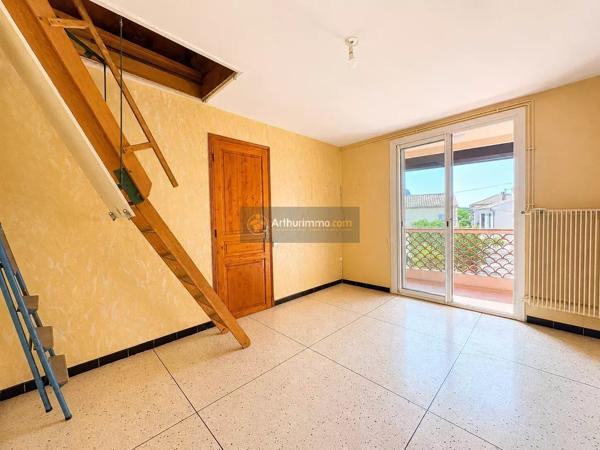 Vente                                                      Maison de village
                        
                     4 pièces                      82 m2                     à Roquebrune-sur-Argens