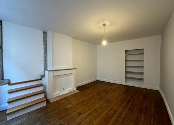Appartement à louer  1 pièce • 33 m2 Joyeuse