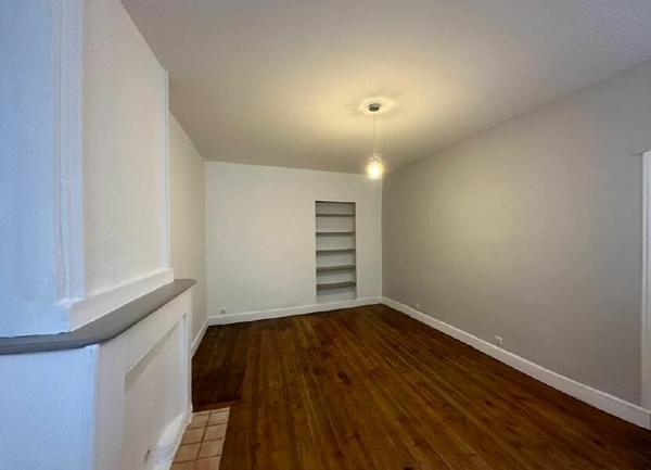 Appartement à louer  1 pièce • 33 m2 Joyeuse