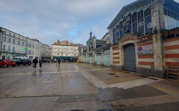 Appartement à vendre    2 pièces • 47 m2 La Rochelle