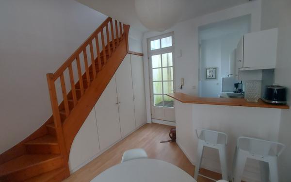 Appartement à vendre    2 pièces • 47 m2 La Rochelle