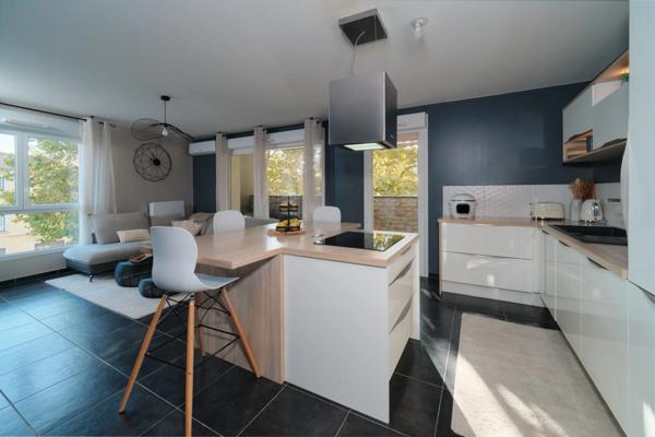 Appartement Givors Type T4- 76m²-Balcon-Garage