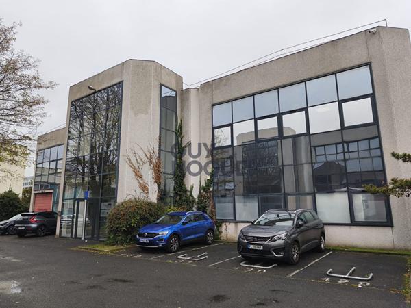 Bureaux Vitry Sur Seine 3 pièce(s) 73 m2