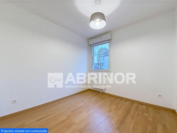 BARBIEUX - T4 de 96.7 m² hab. avec balcon - Cave - Parking sous-sol. ROUBAIX