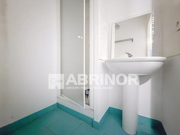 BARBIEUX - T4 de 96.7 m² hab. avec balcon - Cave - Parking sous-sol. ROUBAIX