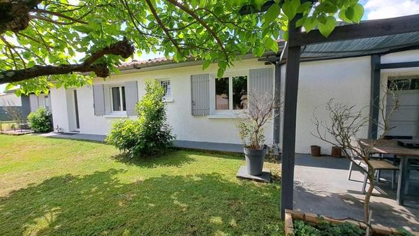 Maison à vendre |  Saint-Seurin-sur-l'Isle |  5 pièces | 111 m²