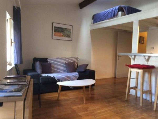 Appartement type 2 bis au dernier étage - Quartier Saint Pierre - Bordeaux