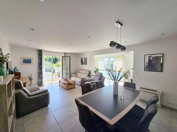 VILLA LE BRUSC- PROCHE PORT A PIED