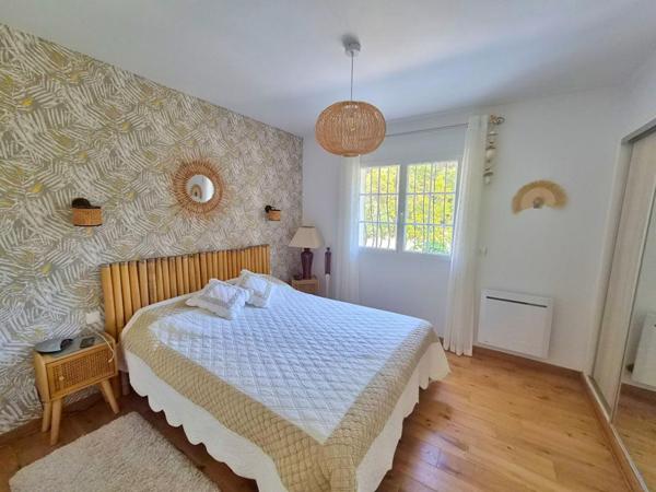 VILLA LE BRUSC- PROCHE PORT A PIED