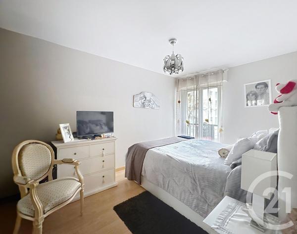 Appartement F3 à vendre  3 pièces - 72 m2 THIAIS - 94