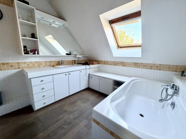Maison 7 pièce(s) 4 chambre(s) 167 m²