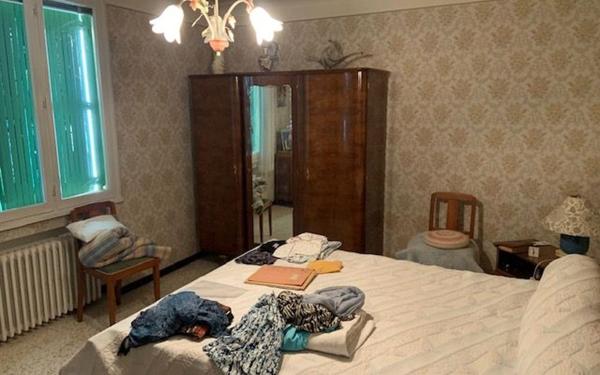 Maison à vendre    5 pièces •  Villelaure