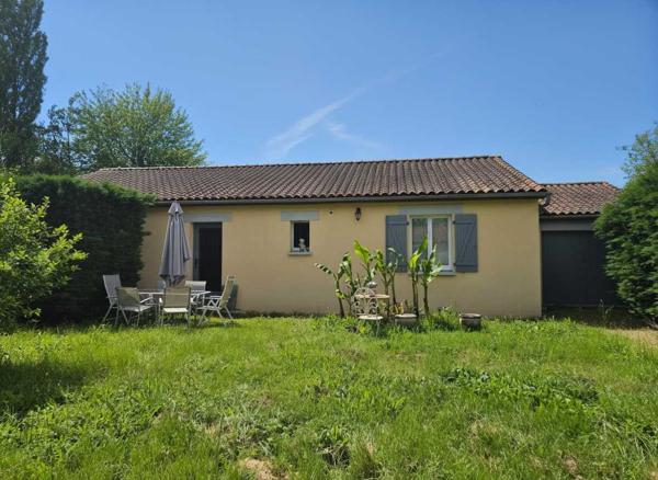 Maison contemporaine - Saint-cyprien Saint-Cyprien - Maison de plain-pied d'environ 100m² avec 3 chambres, garage et jardin