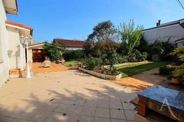 Maison Bègles 613 m² parcelle