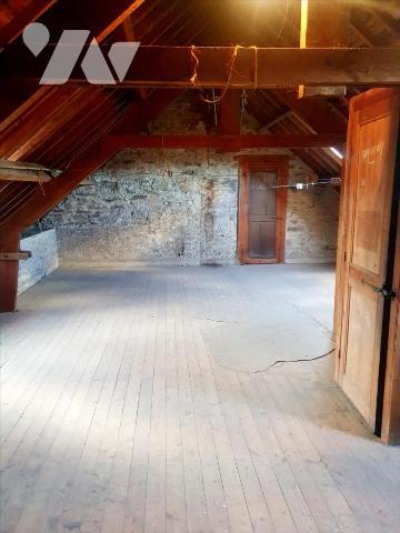 -QUETTEHOU-A DEUX PAS DU BOURG-