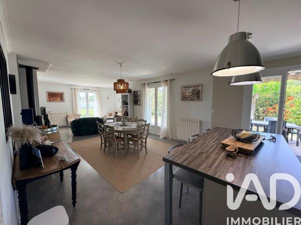 Maison à vendre 5 pièces 119 m² Salles-d'Angles