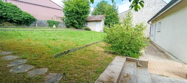 Chézy-sur-Marne (02570) Pavillon de maçon élevé sur sous-sol total