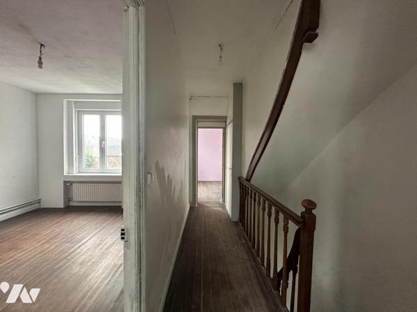 LA BASSEE MAISON DE VILLE 3CH AVEC COUR