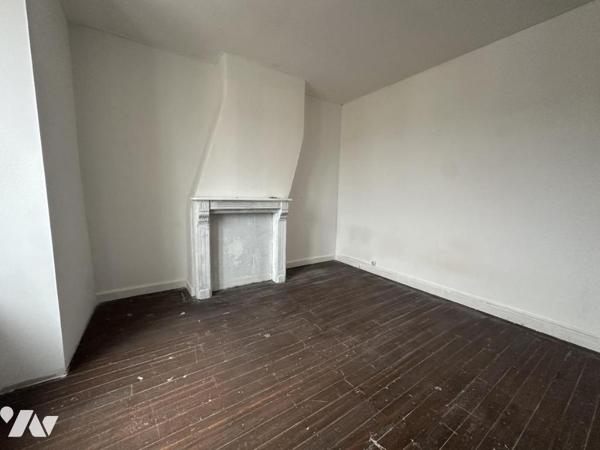 LA BASSEE MAISON DE VILLE 3CH AVEC COUR