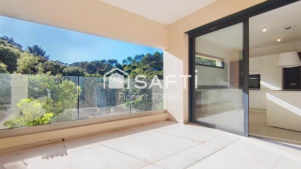 FABRÉGAS – Villa contemporaine neuve avec piscine rooftop à deux pas des plages