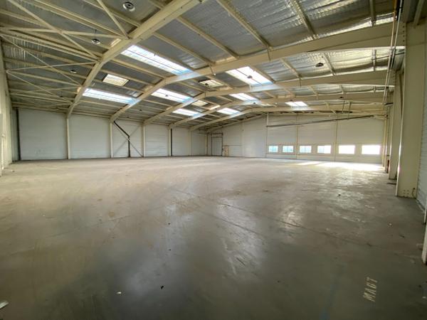 Local d'activité 4081m² - NANTES EST
