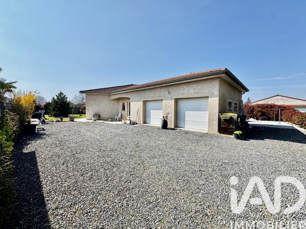 Maison à vendre 6 pièces 175 m² Feurs