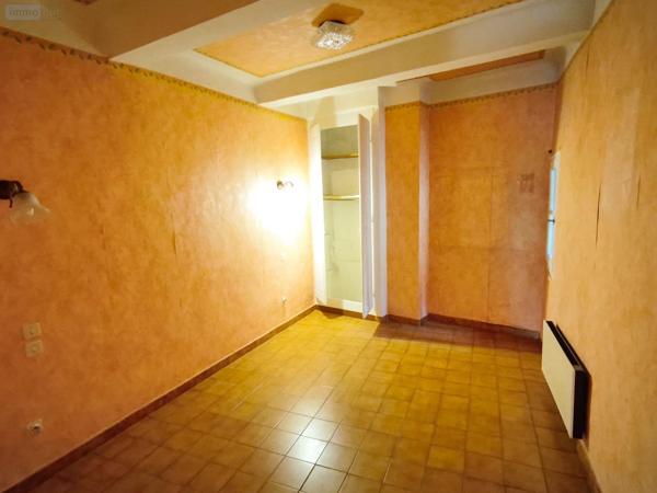 Maison de ville à vendre à Oraison dans les Alpes-de-Haute-Provence (04700), ref : 1603