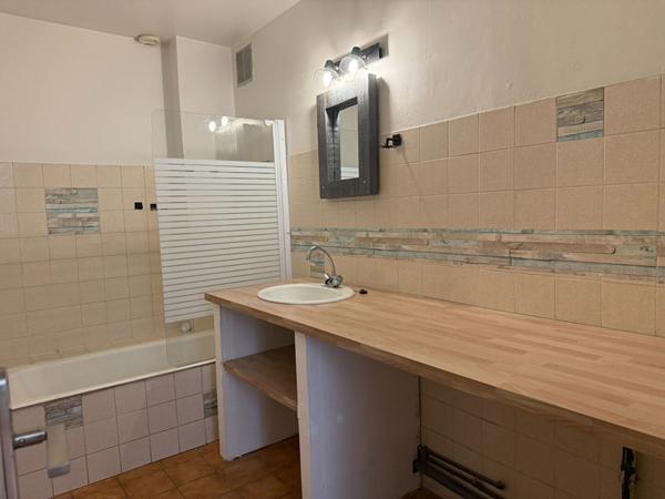 La Crau - Appartement de 70 m², 2 chambres, parking privatif
