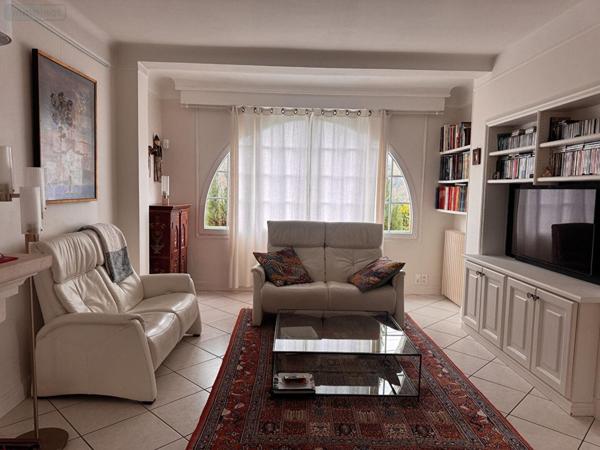 Maison à vendre à Figeac dans le Lot (46100), ref : MAIS142