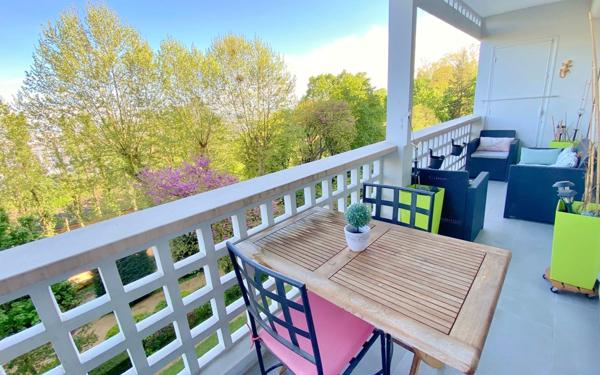 Appartement à vendre    3 pièces • 70 m2 Sainte-Foy-lès-Lyon