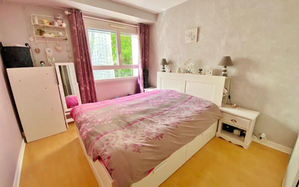 Appartement à vendre    3 pièces • 70 m2 Sainte-Foy-lès-Lyon