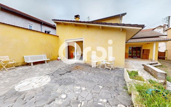 Maison à vendre    5 pièces • 135 m2 Bron