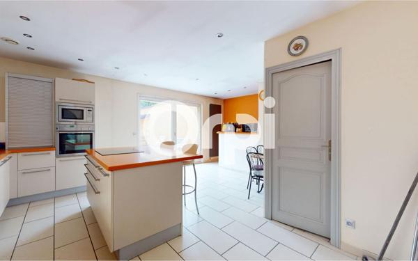 Maison à vendre    5 pièces • 135 m2 Bron