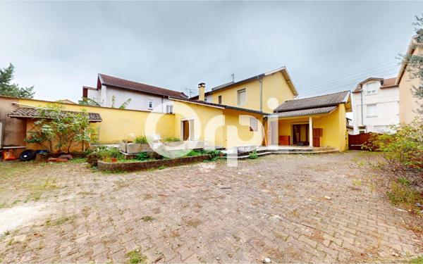 Maison à vendre    5 pièces • 135 m2 Bron