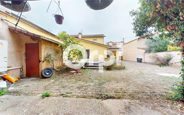 Maison à vendre    5 pièces • 135 m2 Bron