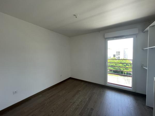 Meaux (77100) F2 - 39,95m2 loi carrez - 2 parkings