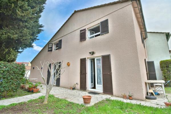 Maison à vendre 4 pièces NIMES (30)