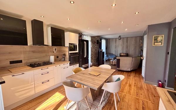 Appartement à vendre    3 pièces • 82,80 m2 Chauffayer