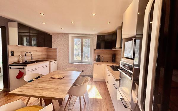 Appartement à vendre    3 pièces • 82,80 m2 Chauffayer