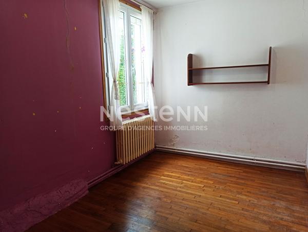 Maison lumineuse à La Chaussée-Saint-Victor de 130 m², 4 chambres, jardin et 2 terrasses. Proche gare, écoles et commodités. À visiter sans tarder !