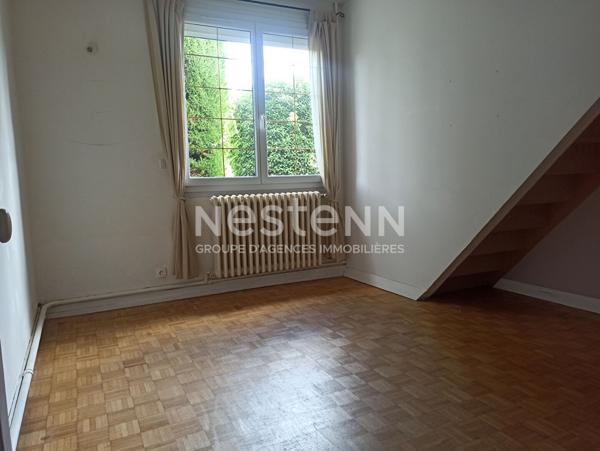 Maison lumineuse à La Chaussée-Saint-Victor de 130 m², 4 chambres, jardin et 2 terrasses. Proche gare, écoles et commodités. À visiter sans tarder !